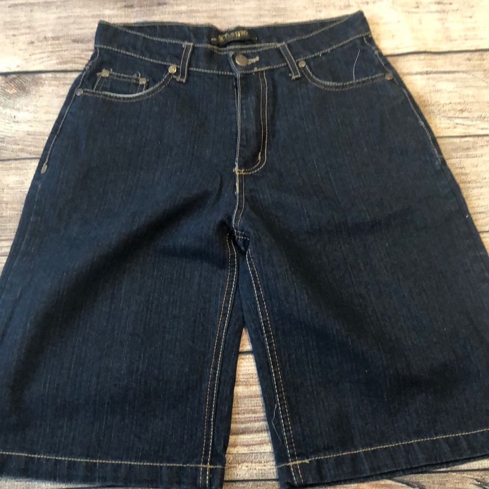 Chams size 12 lady blue jean shorts